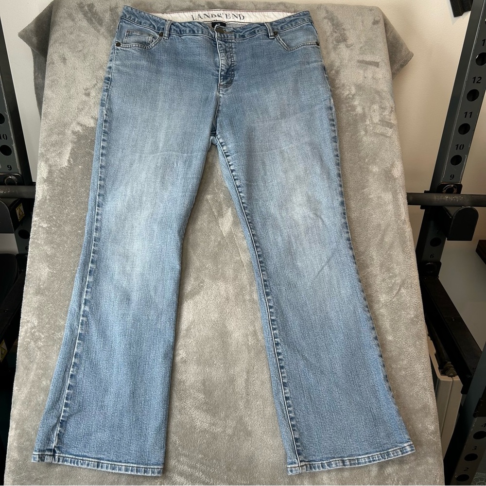 LANDS END Womens Jeans Size 16 Light Wash Original Fit Classic Waist Bootleg A11